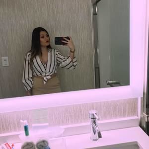 Meet your Posher, Genises